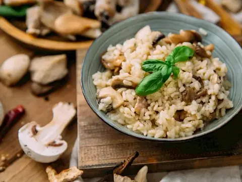 Ile kalorii ma risotto? Zaskakujące różnice w kaloryczności!